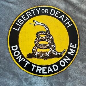 Liberty Or Death Don’t Tread On Me 12 Inch Metal Sign Distressed EUC